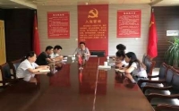 市二院召開中心組擴(kuò)大會(huì)， 開展“講嚴(yán)立”專題學(xué)習(xí)