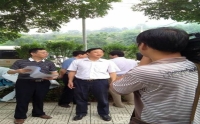 市委副書(shū)記倪玉平一行到市二院檢查指導(dǎo)文明創(chuàng)建工作